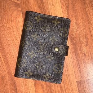 Authentic Louis Vuitton Small Ring Agenda Cover